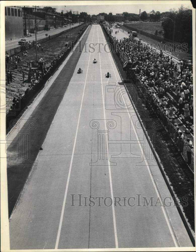 1957 Press Photo Participants in soapbox derby on 44th Street - mjo00212- Historic Images