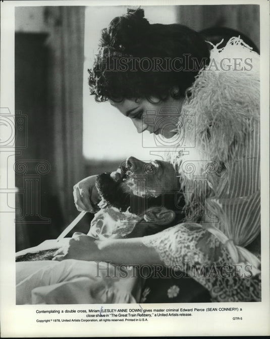 1980 Press Photo Lesley Anne Down and Sean Connery in "The Great Train Robbery"- Historic Images