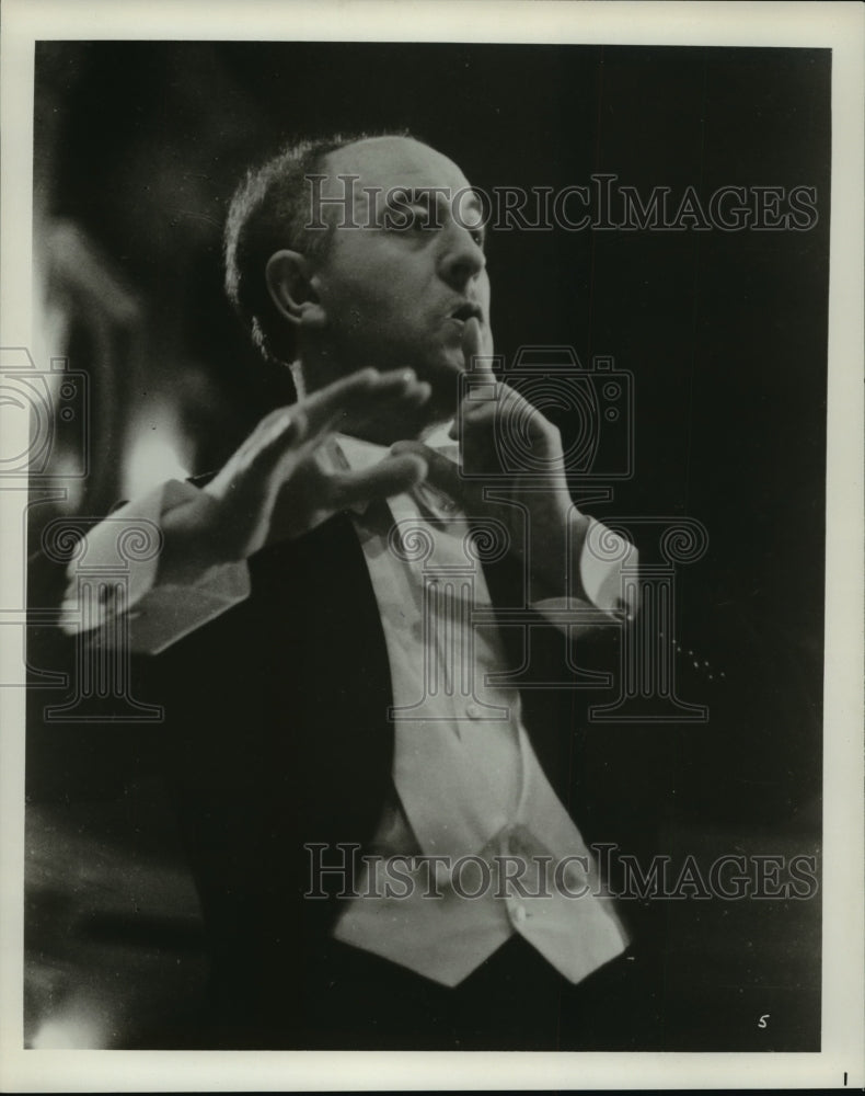 1967 Press Photo Rudolf Barshai, conductor - mjp00398- Historic Images