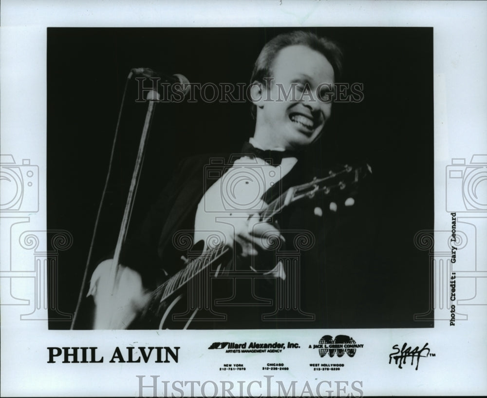 1988 Press Photo Phil Alvin, Rock Singer - mjp00517- Historic Images