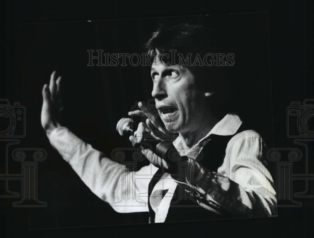 1982 Press Photo Comedian David Brenner at PAC - mjp00601- Historic Images