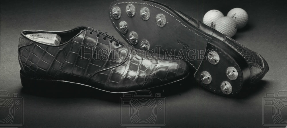1991 Press Photo Golf Shoes Handcrafted by Allen-Edmonds Shoe Corporation- Historic Images