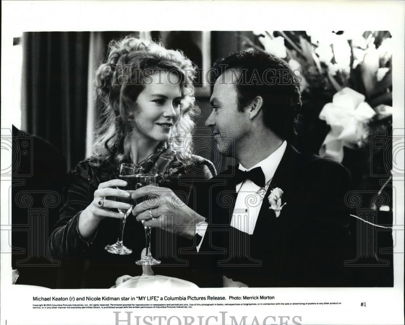 Load image into Gallery viewer, 1993 Press Photo Michael Keaton and Nicole Kidman in My Life - mjp00682
