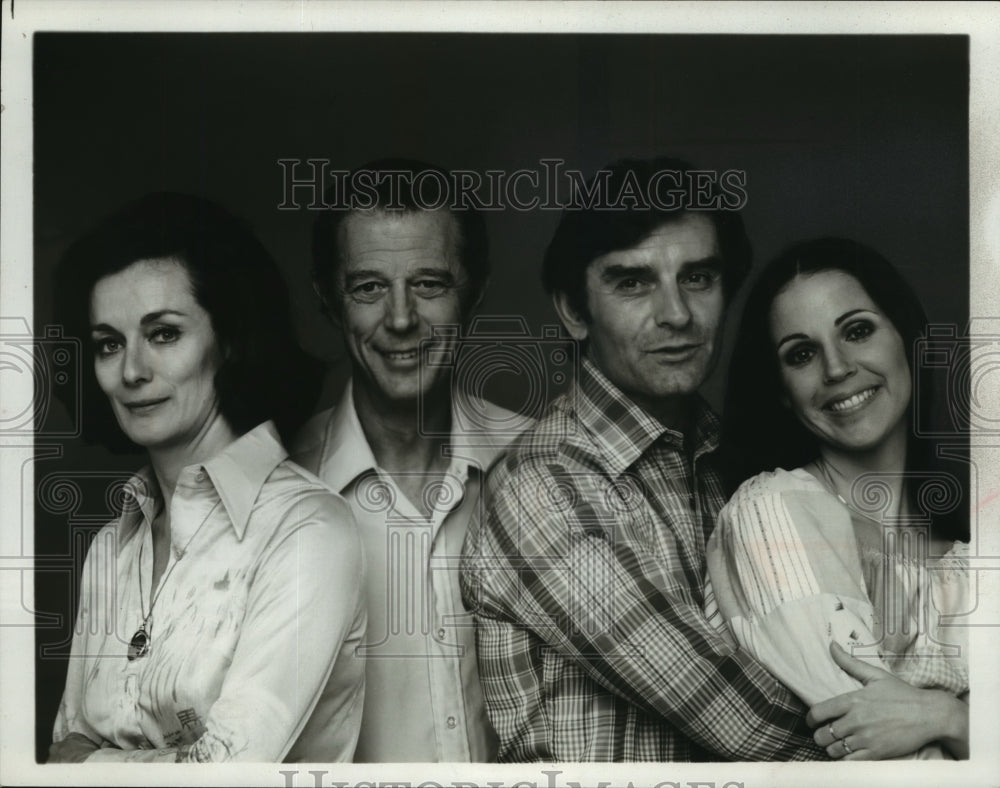 1977 Press Photo Meg Bennett, Don Stewart, Michael Allinson &amp; Tudi Wiggins- Historic Images