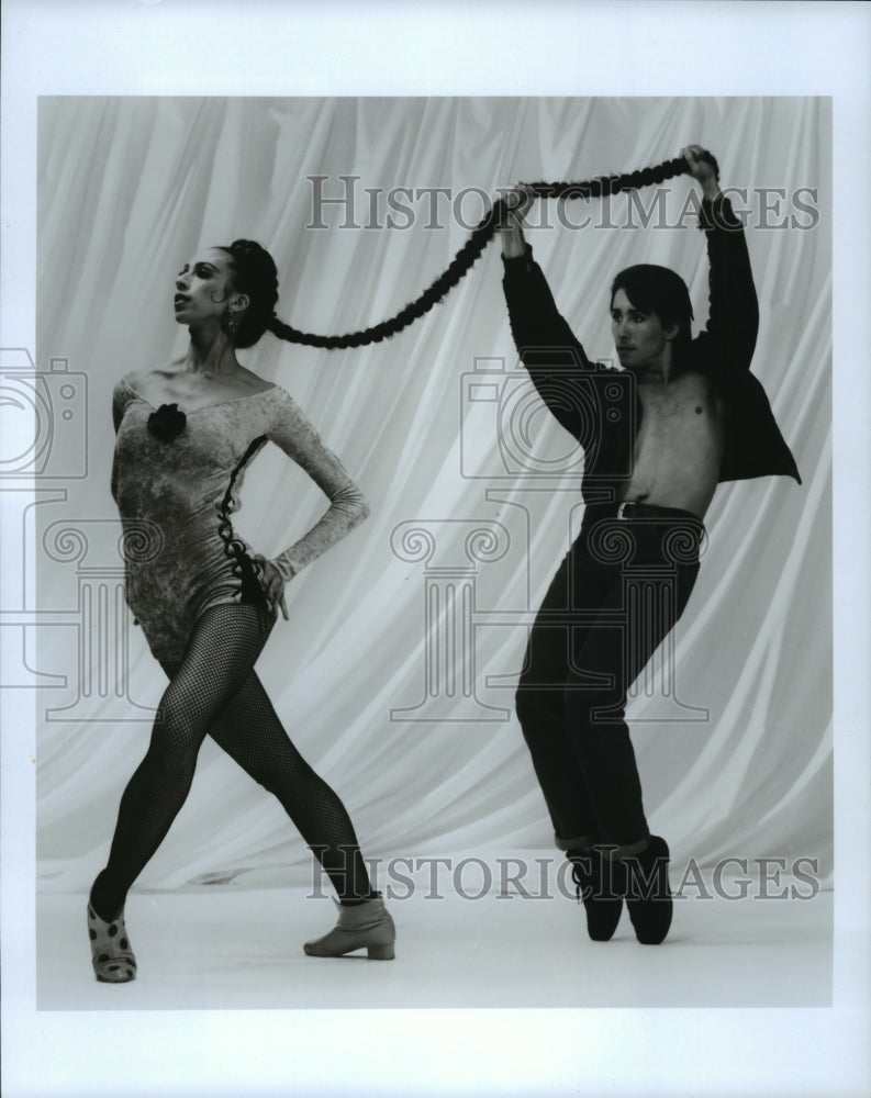 1993 Press Photo Pedro Ruiz and Lynne Morriesey, Dancers in El Nuevo Mundo- Historic Images