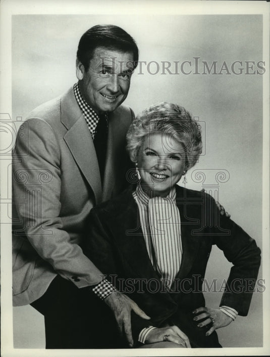 1976 Press Photo Bob Barker& Singer Helen O'Connell Host Miss USA Beauty Pageant- Historic Images