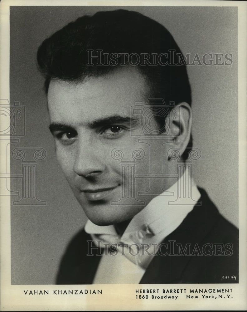 1975 Press Photo Vahan Khanzadian, tenor - mjp00943