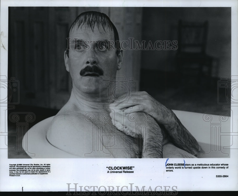 1987 Press Photo John Cleese in &quot;Clockwise&quot; - mjp01445- Historic Images