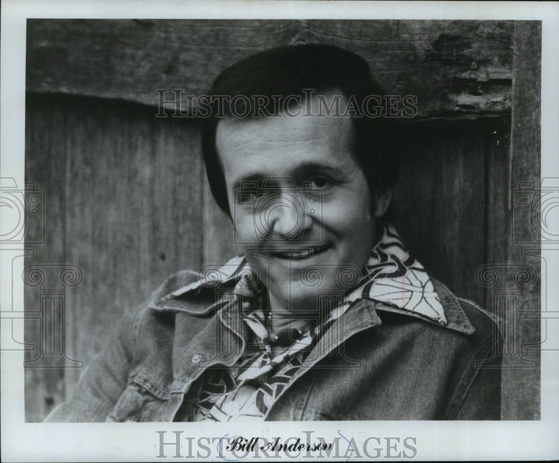 Load image into Gallery viewer, 1976 Press Photo Bill Anderson, singer and songwriter - mjp01562
