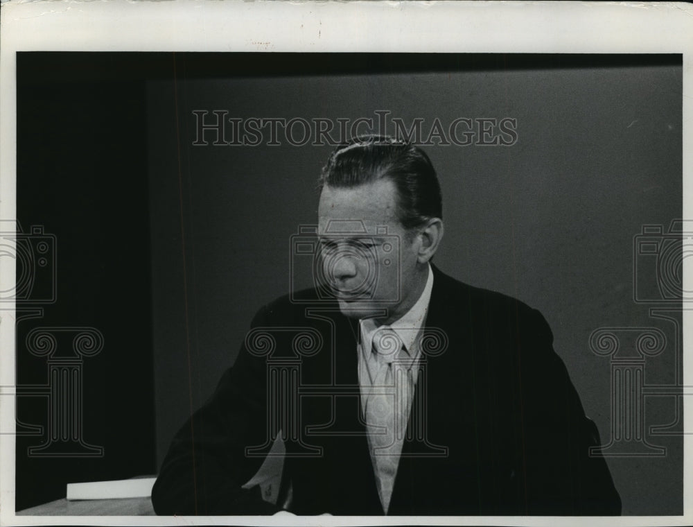 1974 Press Photo David Brinkley, Newscaster - mjp01808- Historic Images