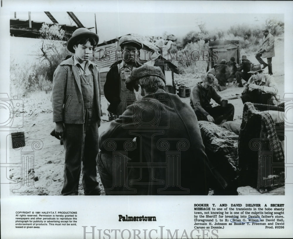 1981 Press Photo Brian Wilson, Jermain Johnson and David Caruso in &quot;Palmerstown&quot;- Historic Images