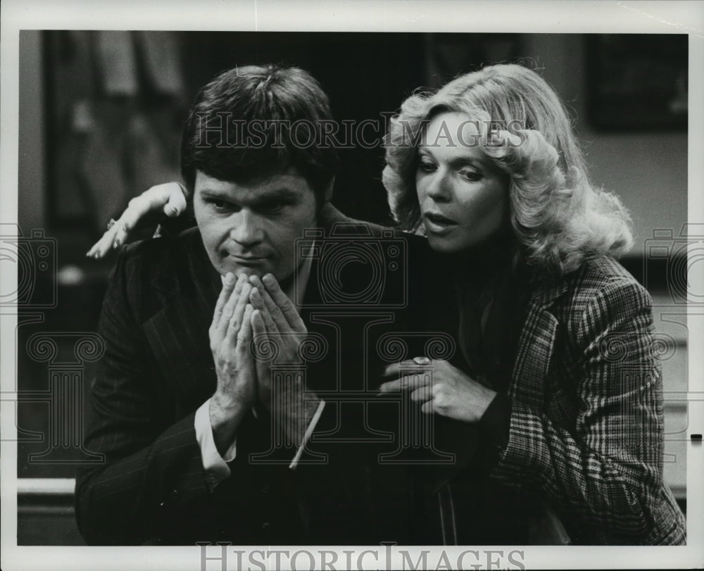 1977 Press Photo Fred Willard and Flo Gerrish of Sirota&#39;s Court - mjp03309- Historic Images