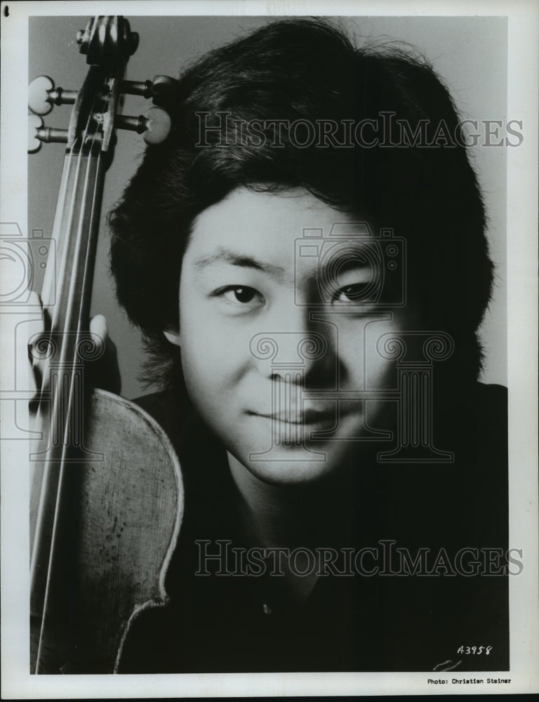 1975 Press Photo Young-Uck Kim, Violinist Will Play with Chicago Symphony- Historic Images