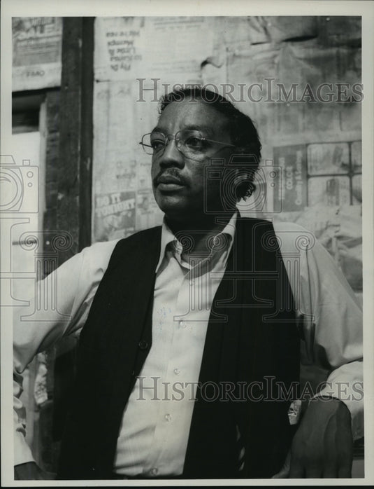 1976 Press Photo Paul Winfield in "With all Deliberate Speed" - mjp03871- Historic Images