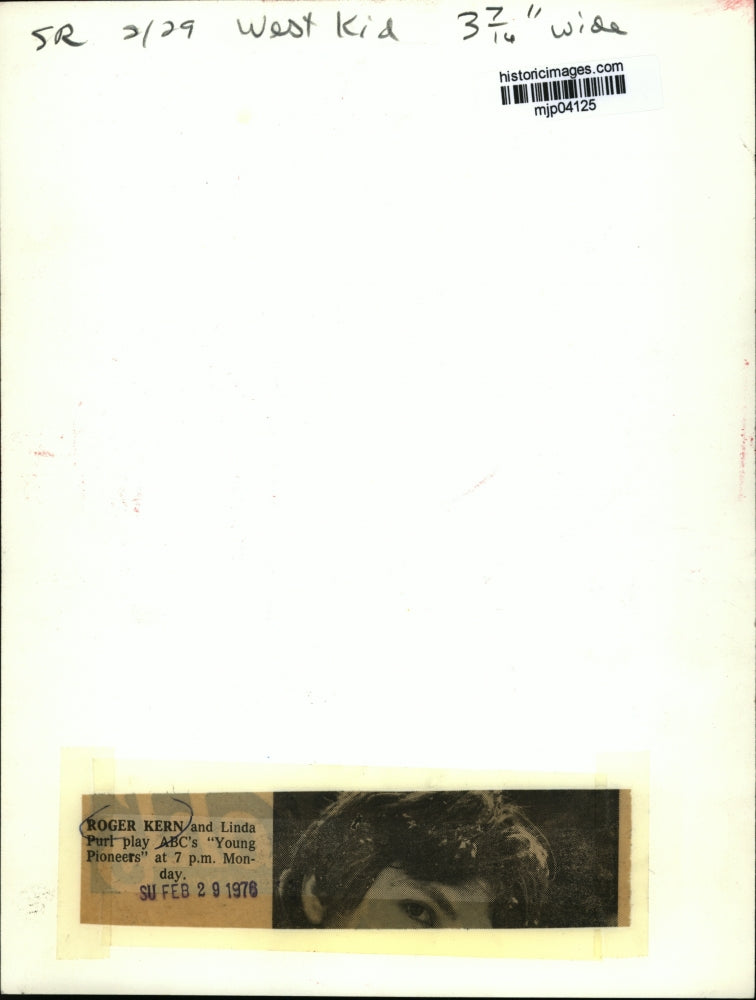 1976 Press Photo Linda Purl and Roger Kern in "The Young Pioneers" - mjp04125