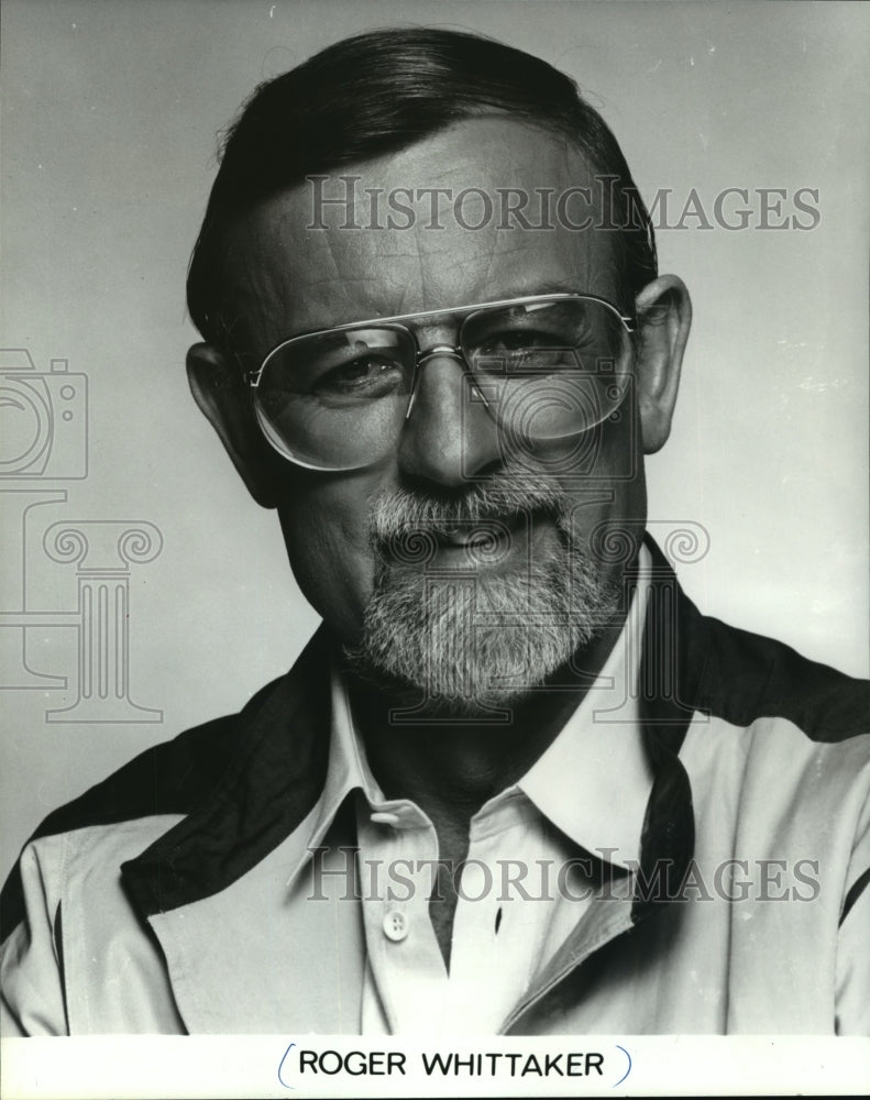 1983 Press Photo Roger Whittaker, singer, songwriter and guitarist. - mjp04162- Historic Images