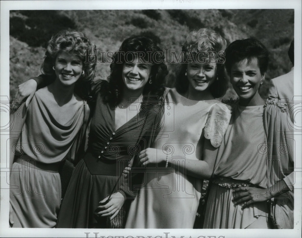 1985 Press Photo Leah Ayres, Sheree Wilson and Shari Belafonte-Harper in Velvet.- Historic Images