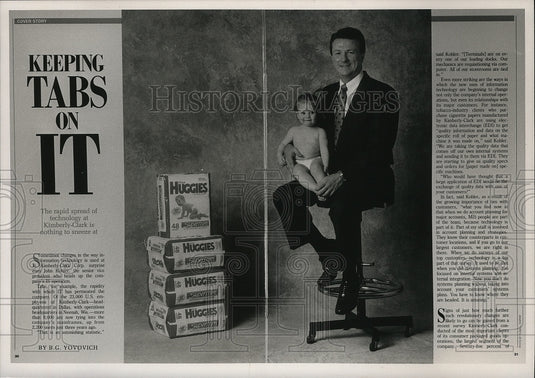 1989 Press Photo Caitlin Krieger & John Kohler, vice president of Kimberly Clark- Historic Images