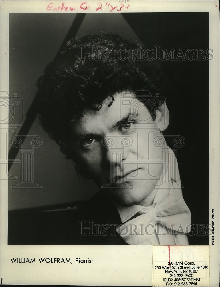 1990 Press Photo William Wolfram, pianist. - mjp04864- Historic Images