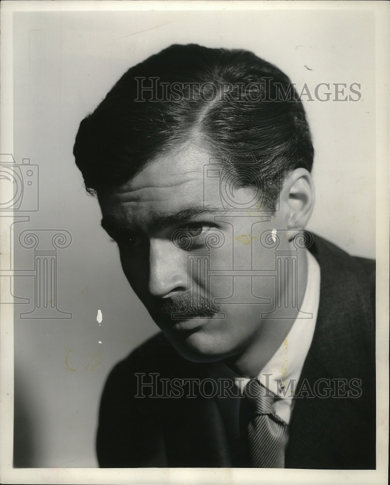 1981 Press Photo Richard Beymer in Hemingway&#39;s Adventures of a Young Man.- Historic Images