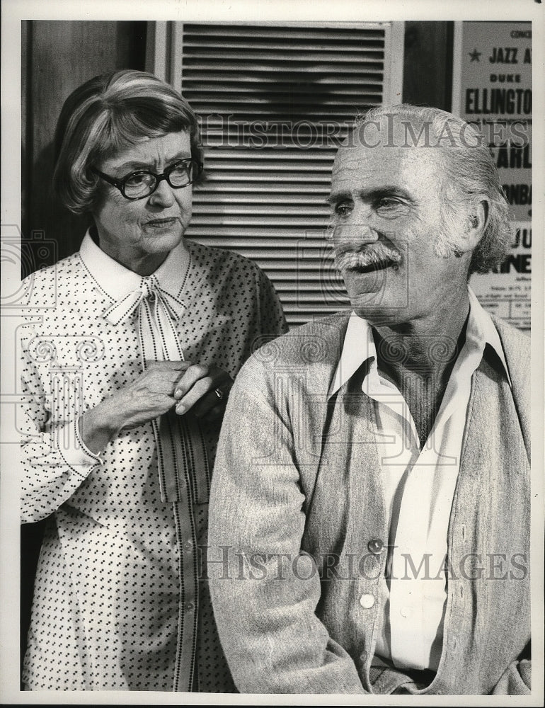 1982 Press Photo Bette Davis and Kennan Wynn in A Piano for Mrs. Cimino.- Historic Images