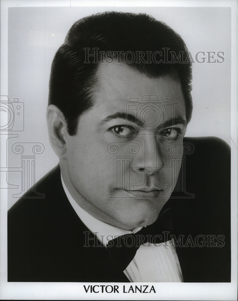 1991 Press Photo Victor Lanza, singer. - mjp05379- Historic Images