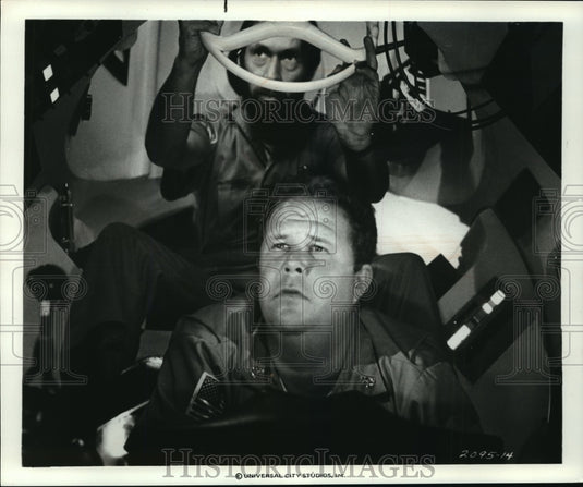1983 Press Photo David Carradine and Ned Beatty in Gray Lady Down. - mjp05768- Historic Images