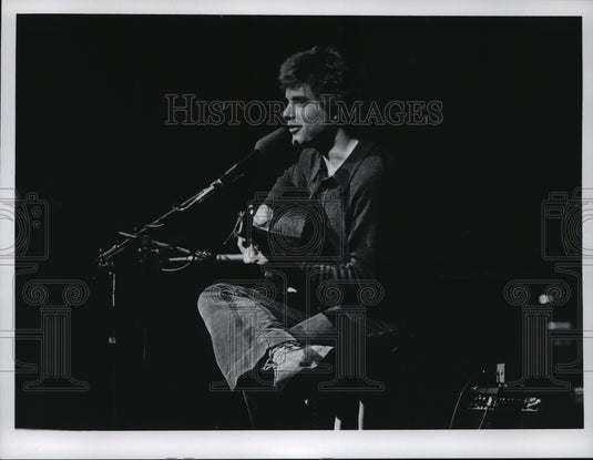1974 Press Photo Jesse Colin Young, folk singer, songwriter and musician.- Historic Images
