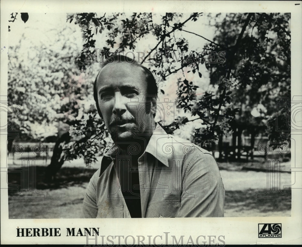 1976 Press Photo Herbie Mann, jazz flutist. - mjp06011- Historic Images