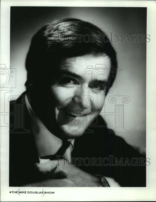 1970 Press Photo Mike Douglas, TV Show Host, "The Mike Douglas Show" - mjp07233- Historic Images