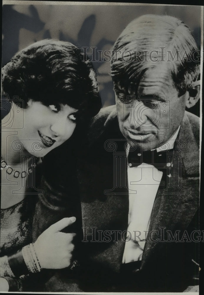 1961 Press Photo Fifi D&#39;Orsay and Will Rogers Star in &quot;They Had to See Paris&quot;