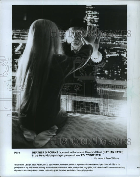 1988 Press Photo Heather O'Rourke and Nathan Davis in "Poltergeist III"- Historic Images