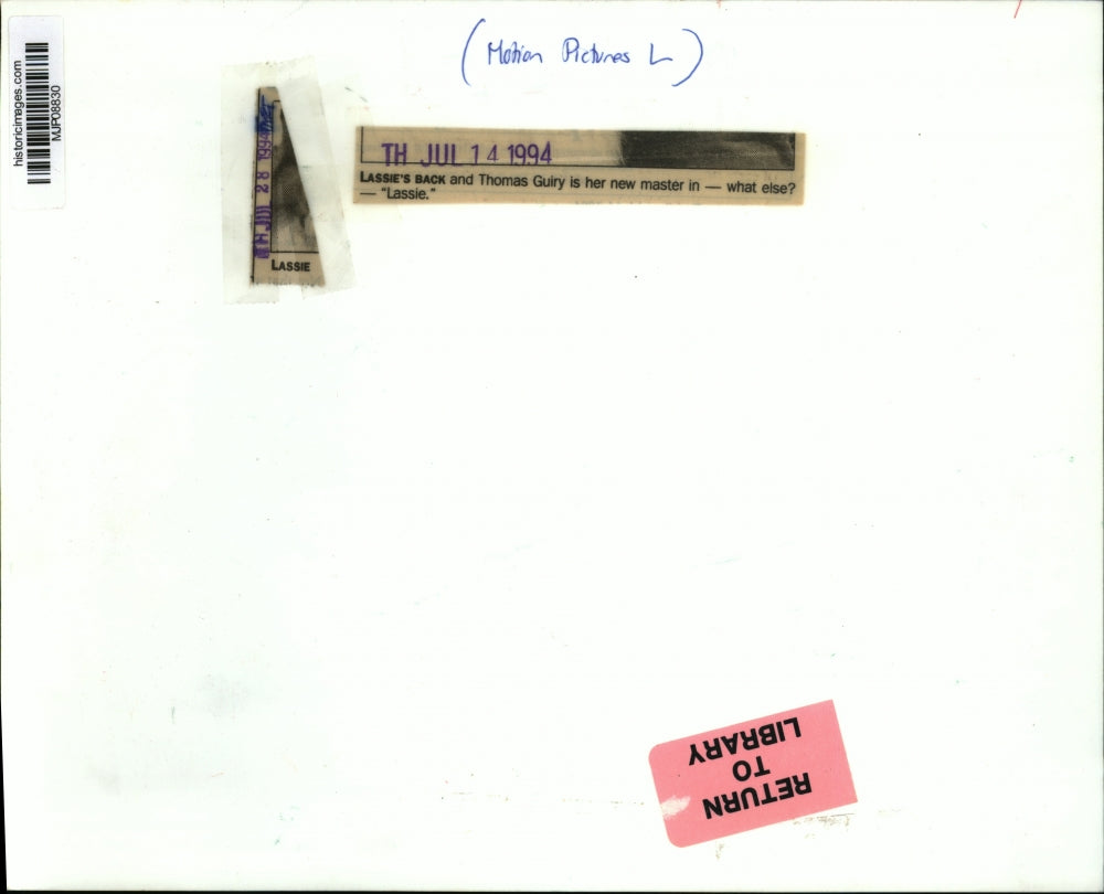 1994 Press Photo Thomas Guiry and Lassie in "Lassie." - mjp08830