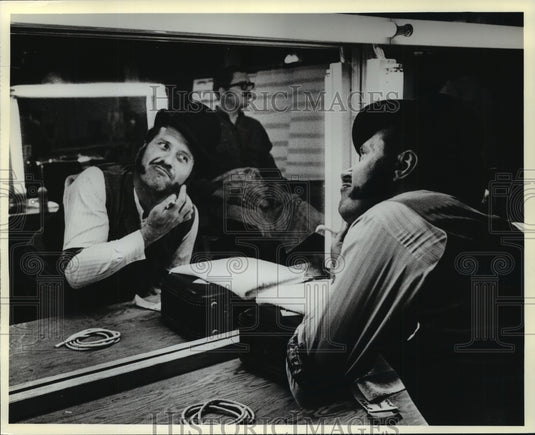 1968 Press Photo Henry Klapproth Applying Makeup for Scene with Beau Bridges- Historic Images