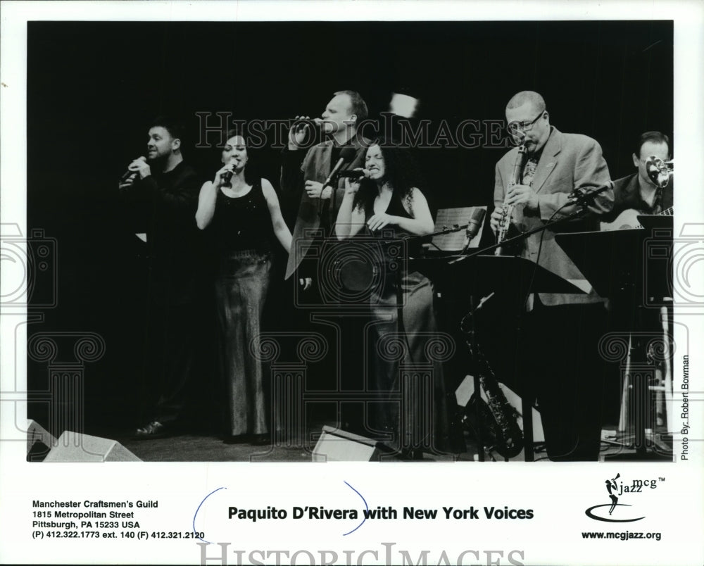 Press Photo Paquito D'Rivera with New York Voices - mjp09135- Historic Images