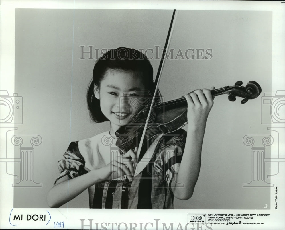 1989 Press Photo Mi Dori, violinist. - mjp09413- Historic Images