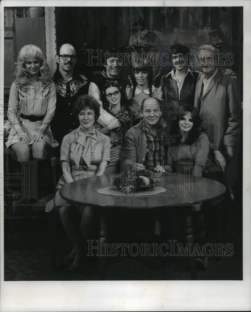 Load image into Gallery viewer, 1976 Press Photo Director Jim Drake, Mary Kay Place and Graham Jarvis.
