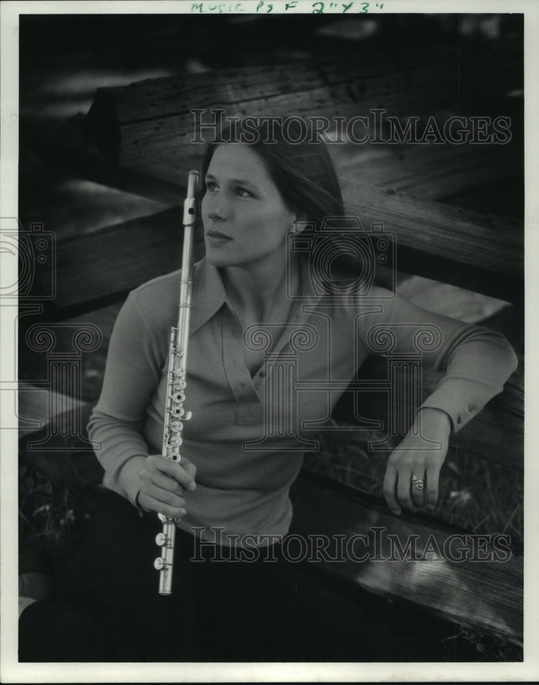 1988 Press Photo Janet Millard de Roldan, Milwaukee Symphony Orchestra.- Historic Images