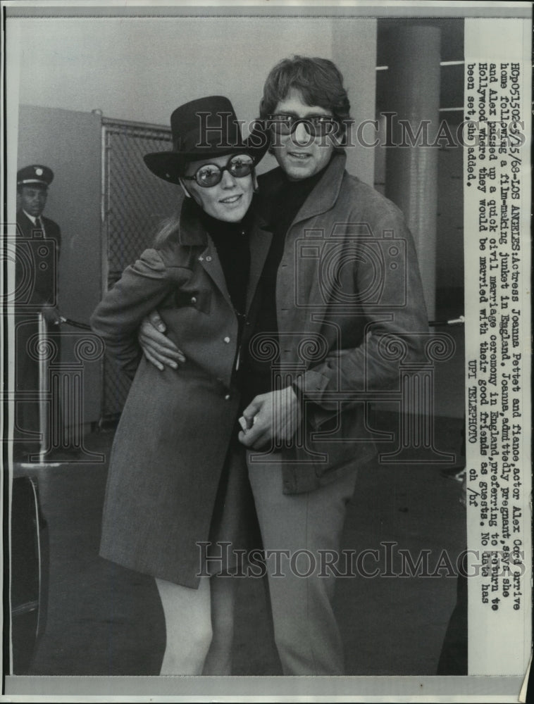 1968 Press Photo Joanna Pettet, Alex Cord in Los Angeles After England Trip- Historic Images
