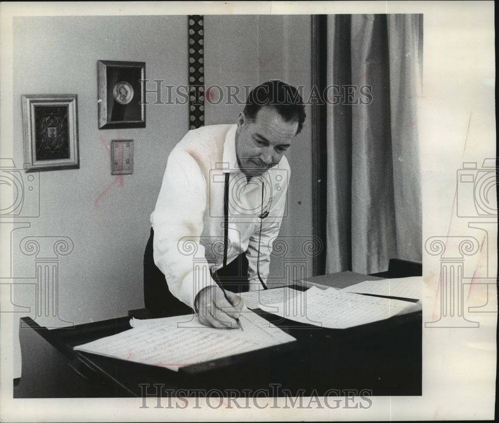 1962 Press Photo Hugh Downs Composing Music - mjp10130- Historic Images