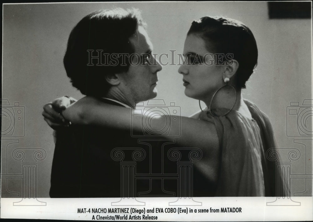 1989 Press Photo Nacho Martinez and Eva Cobo star in Matador. - mjp10256- Historic Images