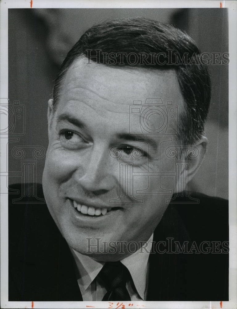 1988 Press Photo Hugh Downs Wearing Hair Piece on &quot;Today Show&quot; - mjp10446- Historic Images