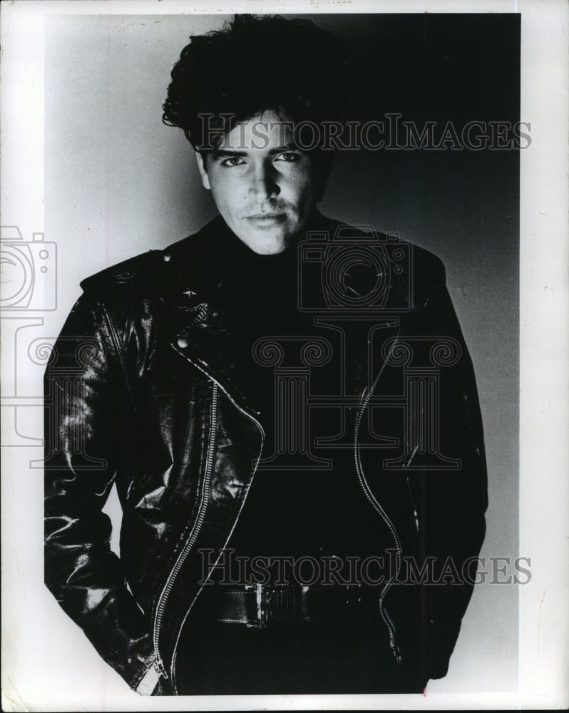 1989 Press Photo Michael Damian of the Young and the Restless, and pop singer.- Historic Images