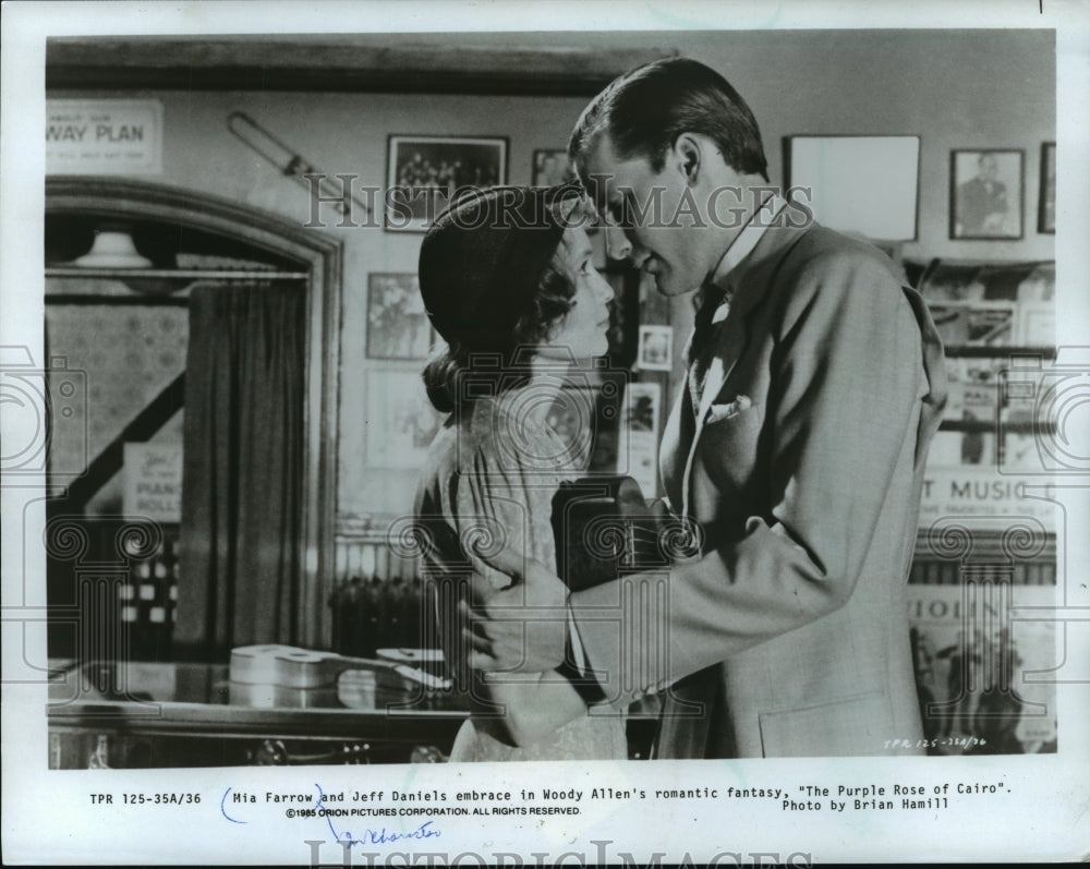 1985 Press Photo Mia Farrow, Jeff Daniels in &quot;The Purple Rose of Cairo&quot; Movie