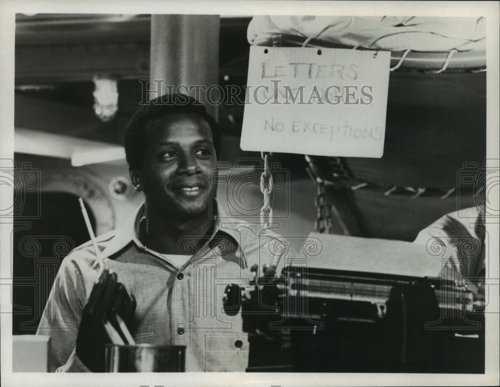 1979 Press Photo Actor Damon Evans as Alex Haley &quot;Roots: The Next Generations&quot;- Historic Images