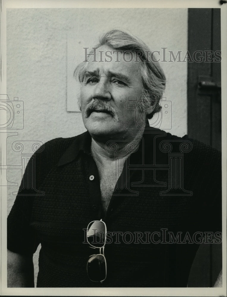 1979 Press Photo Actor Howard Duff for &quot;Lou Grant&quot; CBS TV Series - mjp12137- Historic Images