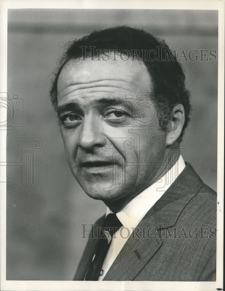 1977 Press Photo Ed Flanders actor co-stars in "Attack on Terror," on CBS-TV.- Historic Images