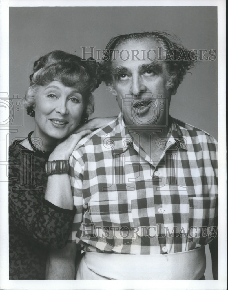 1979 Press Photo actors Phil Foster &amp; Betty Garrett star in &quot;Laverne &amp; Shirley&quot;- Historic Images