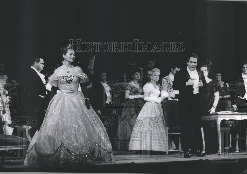 1966 Press Photo Raquel Montalvo and Jon Crain in LaTraviata. - mjp14180