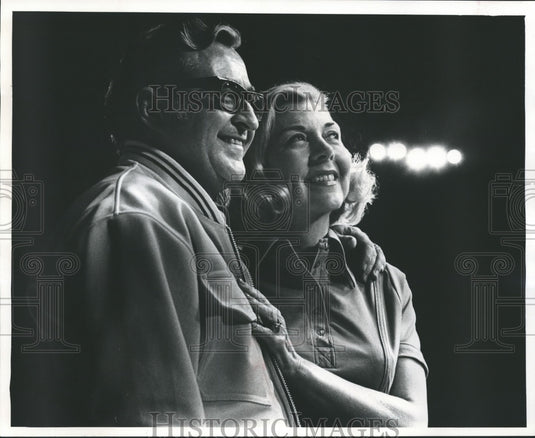 1973 Press Photo Joe Flynn, Pam Britton, in play "The Mind With a Dirty Man", WI- Historic Images
